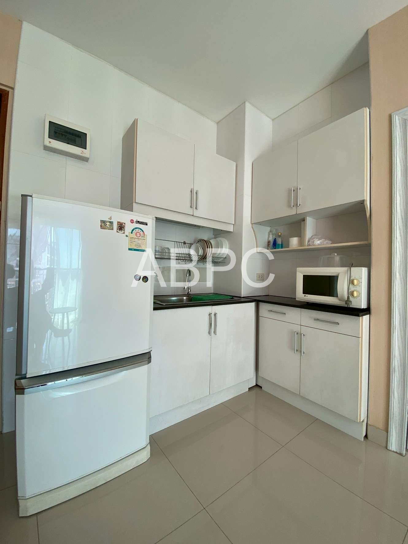Pool View Sale with tenant 1 Bedroom 1 Bathroom in East Pattaya photo 11