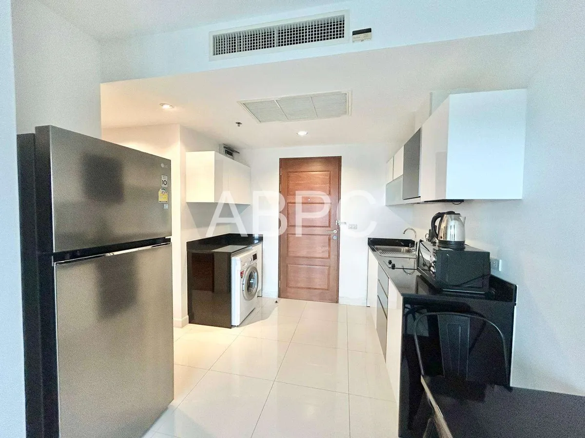 1 Bedroom Condo For Rent in Pratumnak photo 12