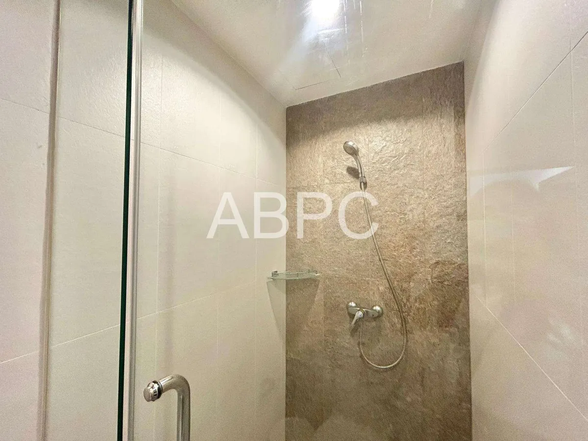 1 Bedroom Condo For Rent in Pratumnak photo 6