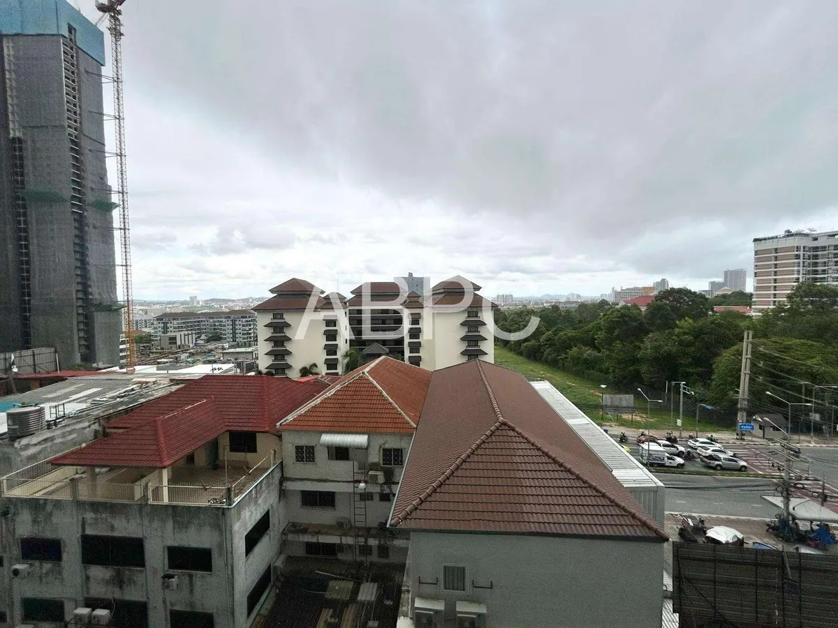 1 Bedroom Condo For Rent in Pratumnak photo 10