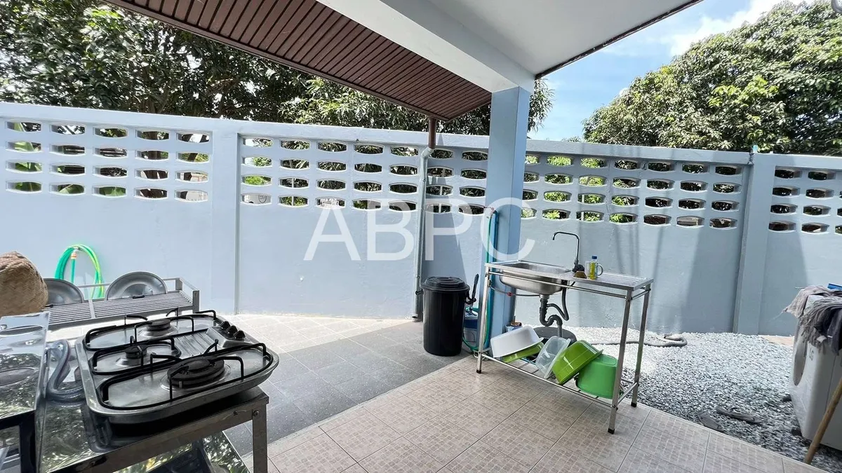 3 Bedrooms 3 Bathrooms in East Pattaya photo 11