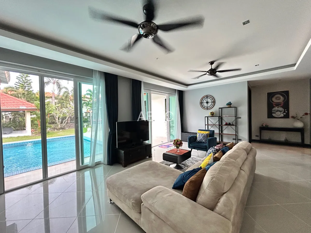 Tranquil Pool Villa: 4 Bedrooms 5 Bathrooms Pool Villa in Mabprachan photo 9