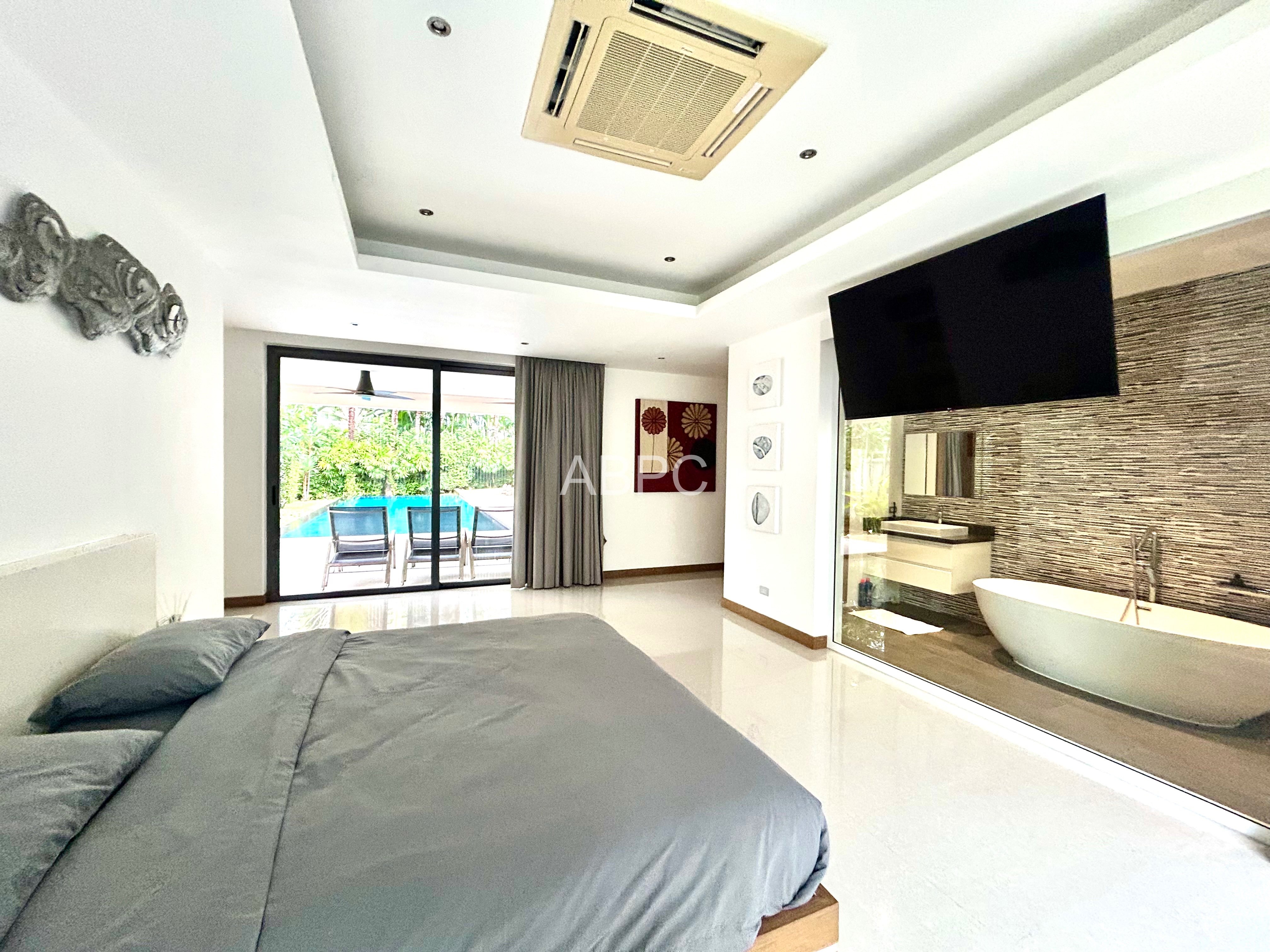 3 Bedroom 4 Bathroom Pool Villa in Mabprachan photo 15