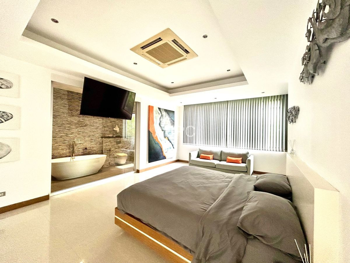 3 Bedroom 4 Bathroom Pool Villa in Mabprachan photo 6