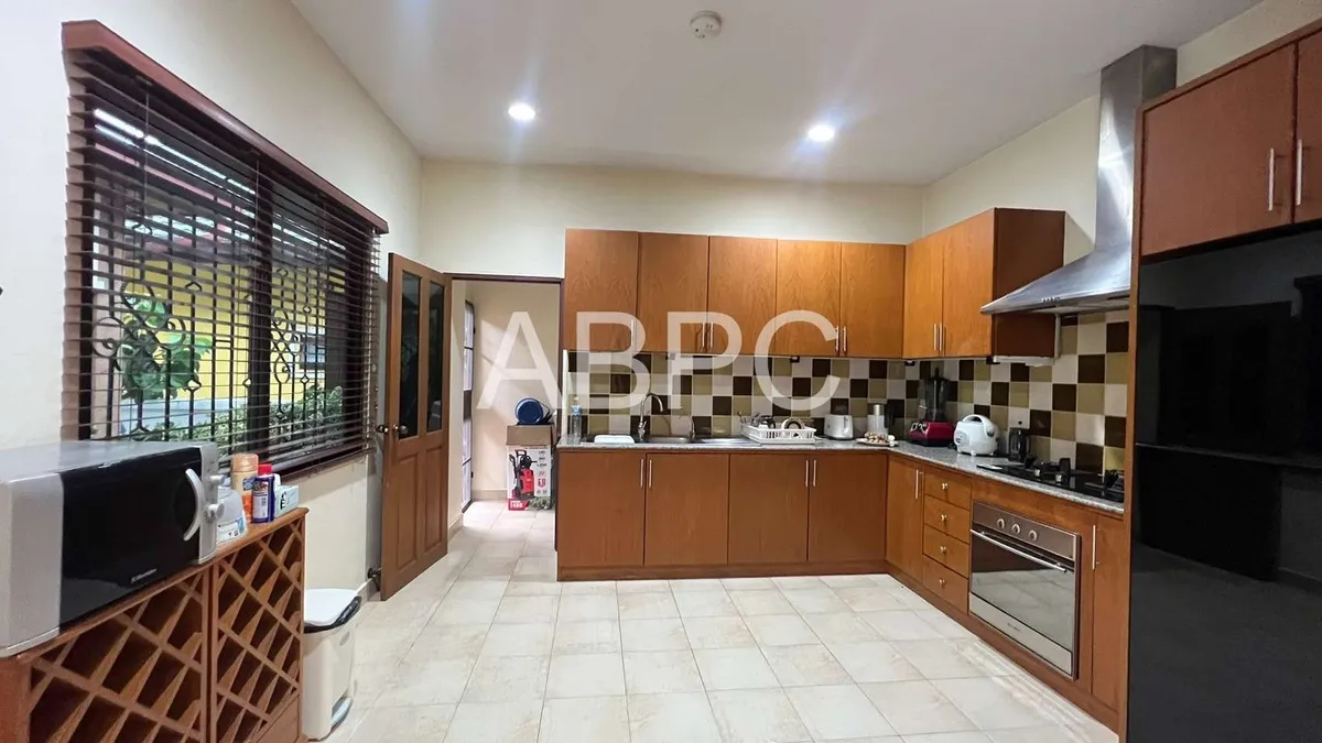 4 Bedrooms 4 Bathrooms in East Pattaya photo 14