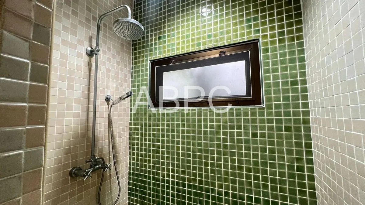 4 Bedrooms 4 Bathrooms in East Pattaya photo 17