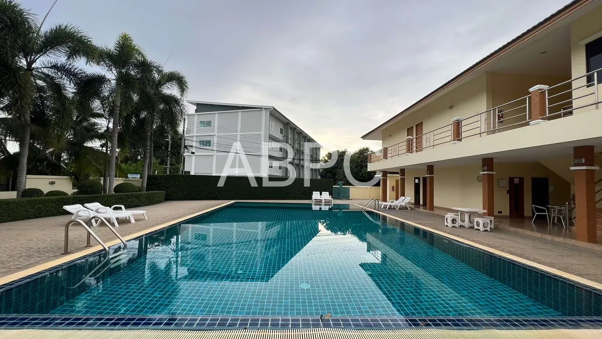 4 Bedrooms 4 Bathrooms in East Pattaya photo 9