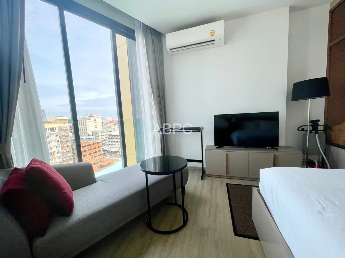 Edge central pattaya photo 3