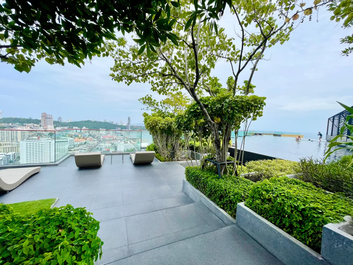 Edge central pattaya photo 21