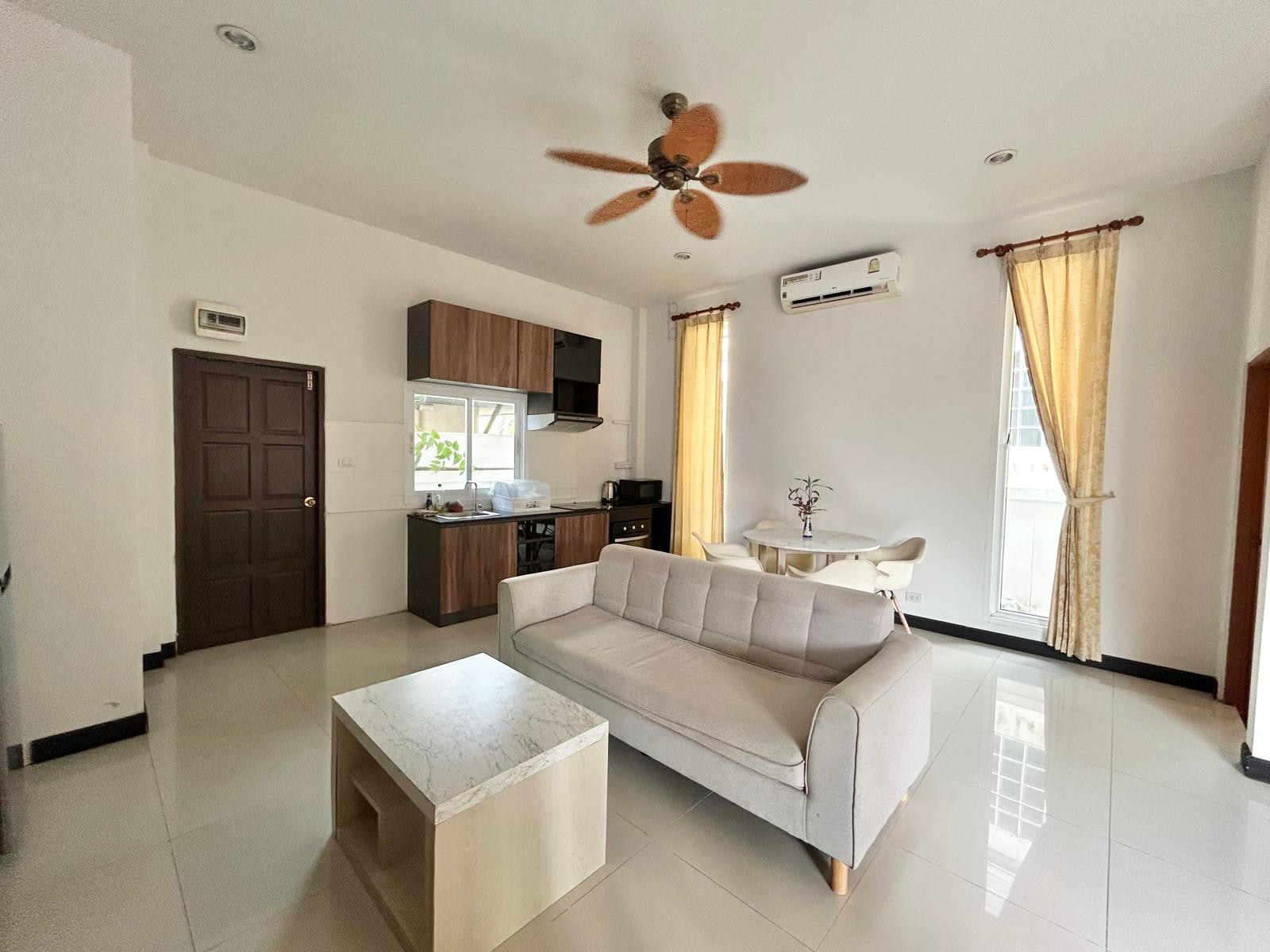2 Bedroom House For Sale in Khotalo photo 15