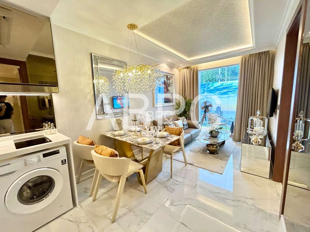 Large One Bedroom In New Development photo 6