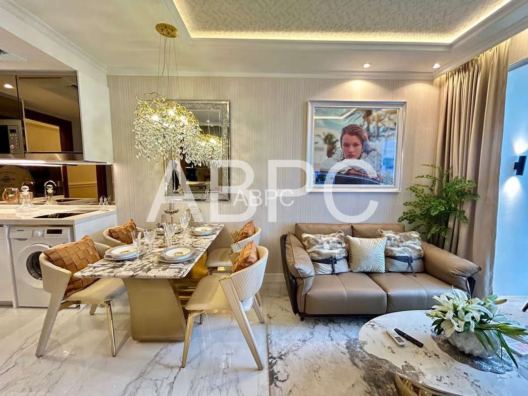 Large One Bedroom In New Development photo 3