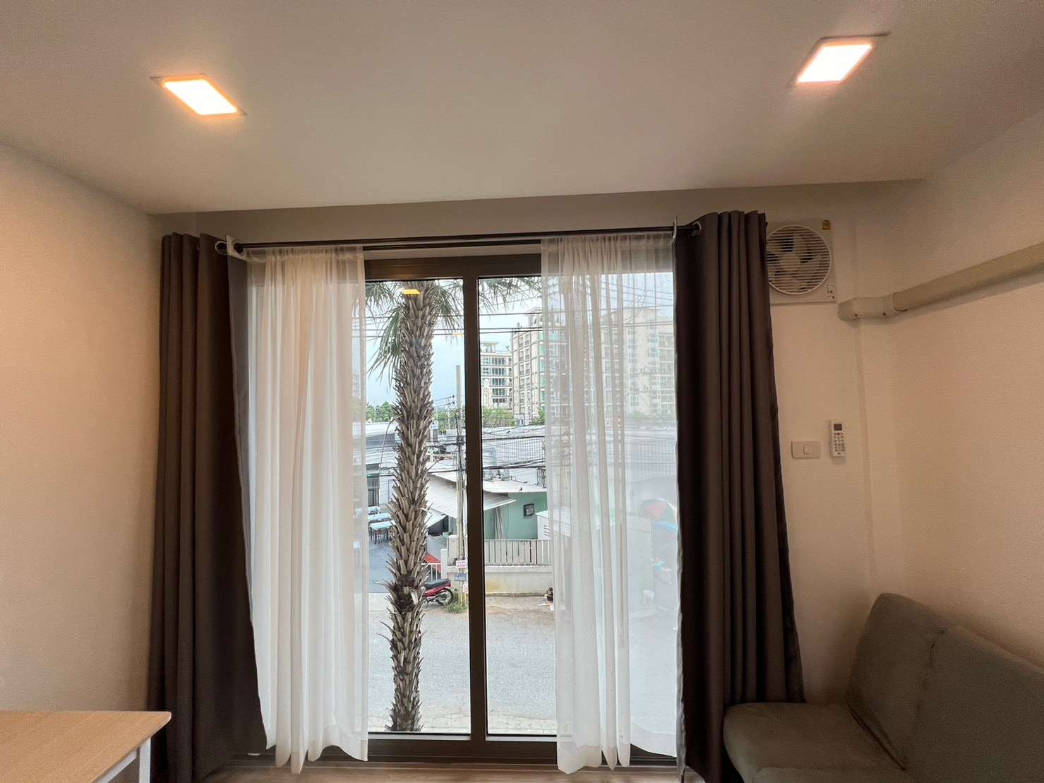 Large Duplex 1 Bed - 1 Bath Condo In Jomtien photo 16