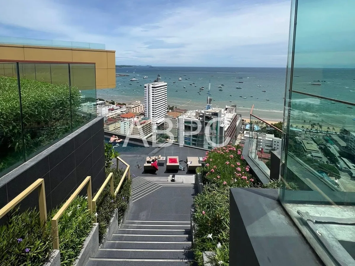 Walking Distance to the Sea 1 Bedroom 1 Bathroom Condo for Rent Central Pattaya