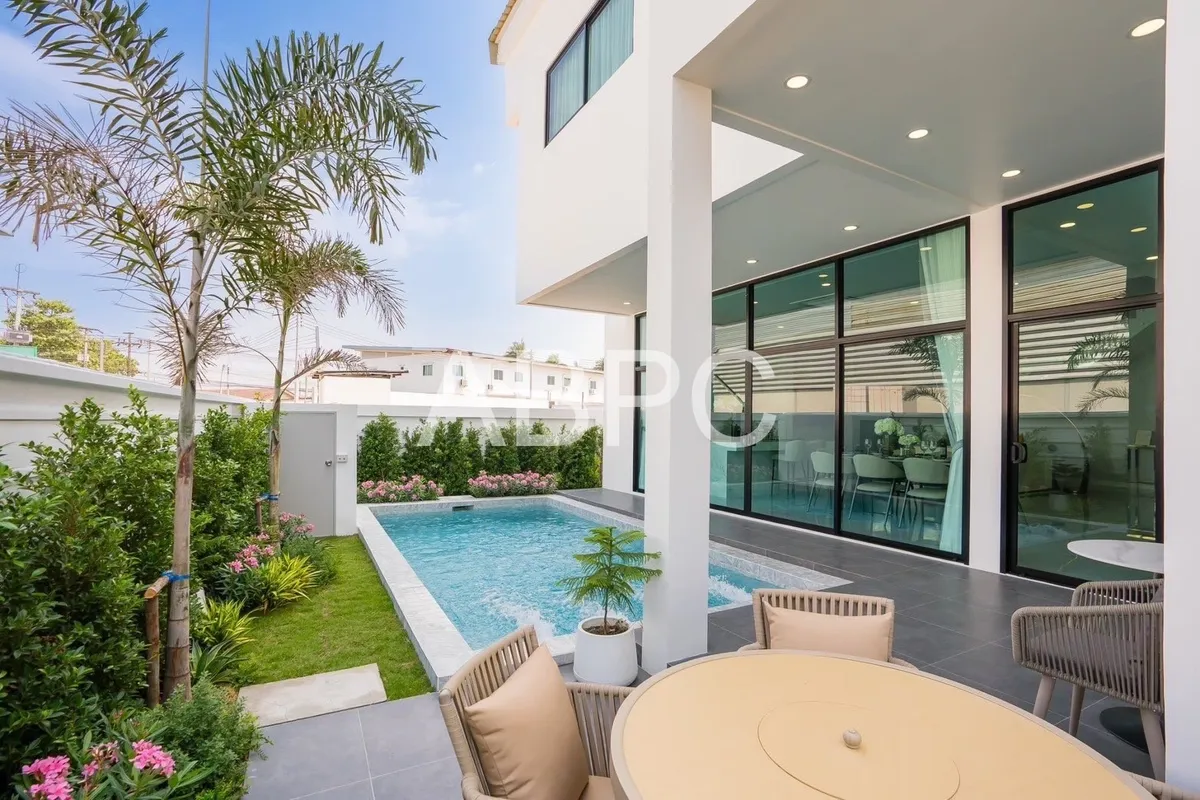 New In: 4 Bedroom 4 Bathroom Pool Villa in Huay Yai photo 3