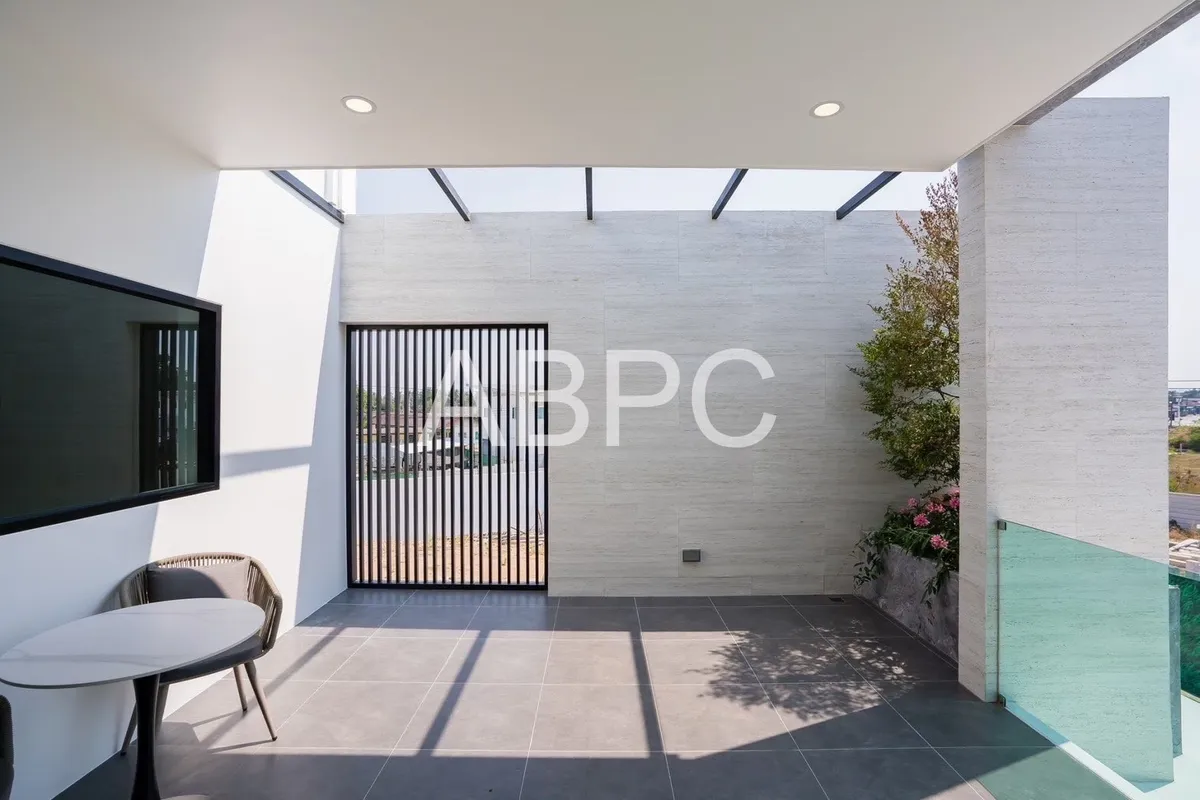 New In: 4 Bedroom 4 Bathroom Pool Villa in Huay Yai photo 5