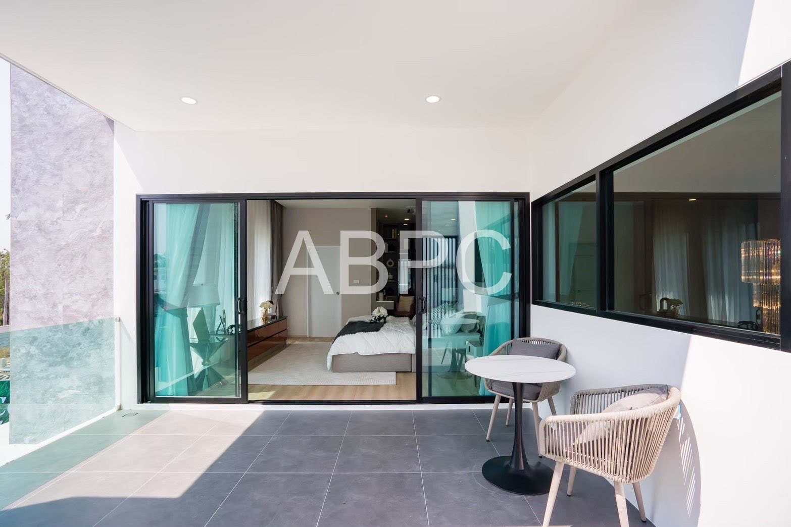 New In: 4 Bedroom 4 Bathroom Pool Villa in Huay Yai photo 4