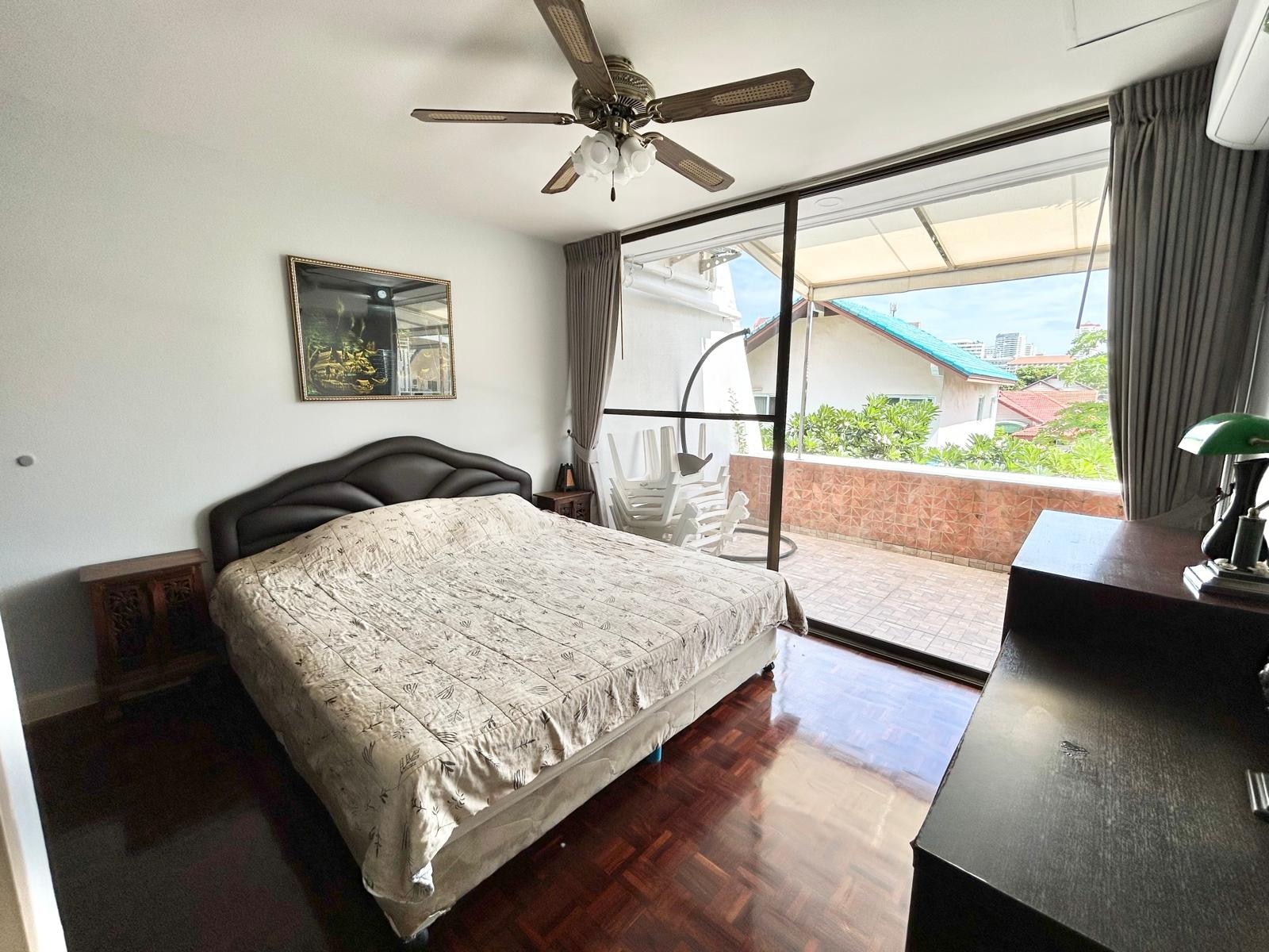 2 Bedroom Condo For Sale In Jomtien Beach photo 16