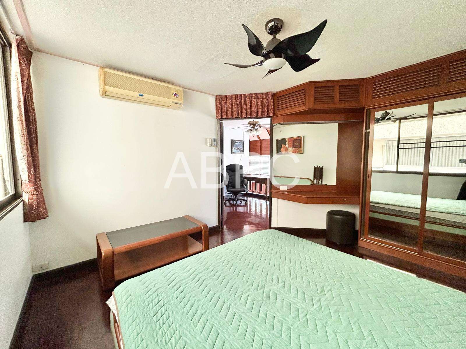 Duplex 3 Bedrooms for Sale in Jomtien photo 11