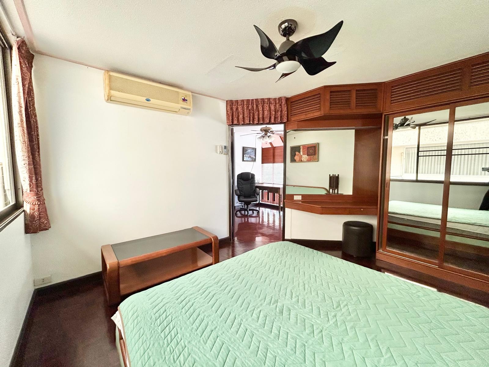 Duplex 3 Bedrooms for Sale in Jomtien photo 23