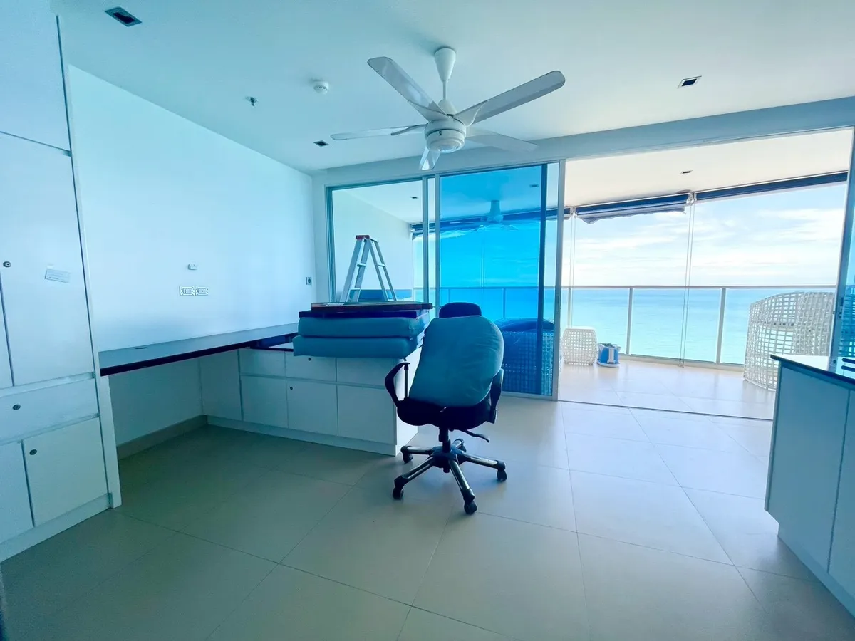 Large 1 Bedroom In Sands Condo photo 24