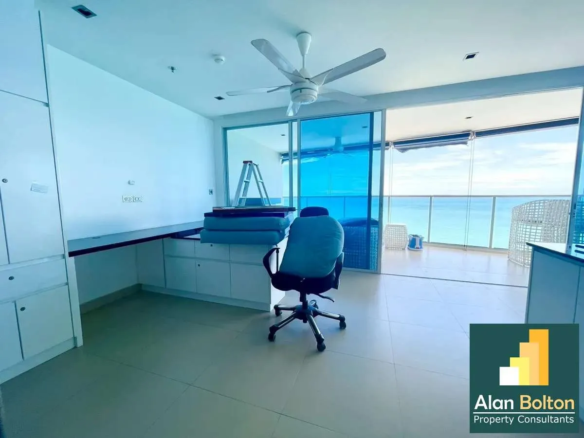 Large 1 Bedroom In Sands Condo photo 7