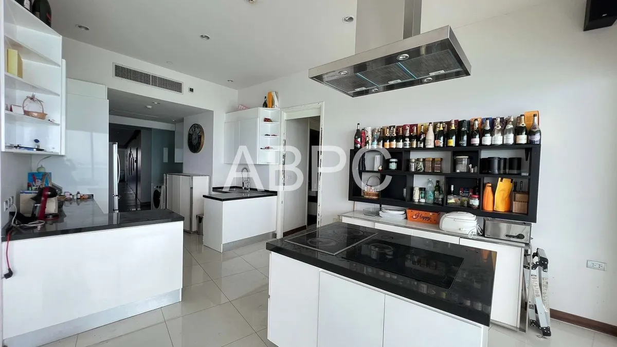 Penthouse 4 Bedrooms 4 Bathrooms in Na Jomtien photo 12