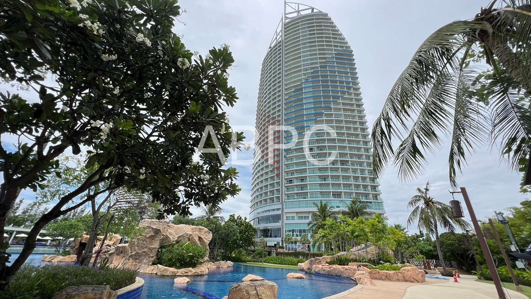 Penthouse 4 Bedrooms 4 Bathrooms in Na Jomtien photo 3