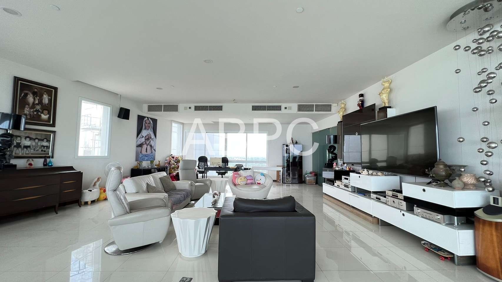 Penthouse 4 Bedrooms 4 Bathrooms in Na Jomtien photo 6