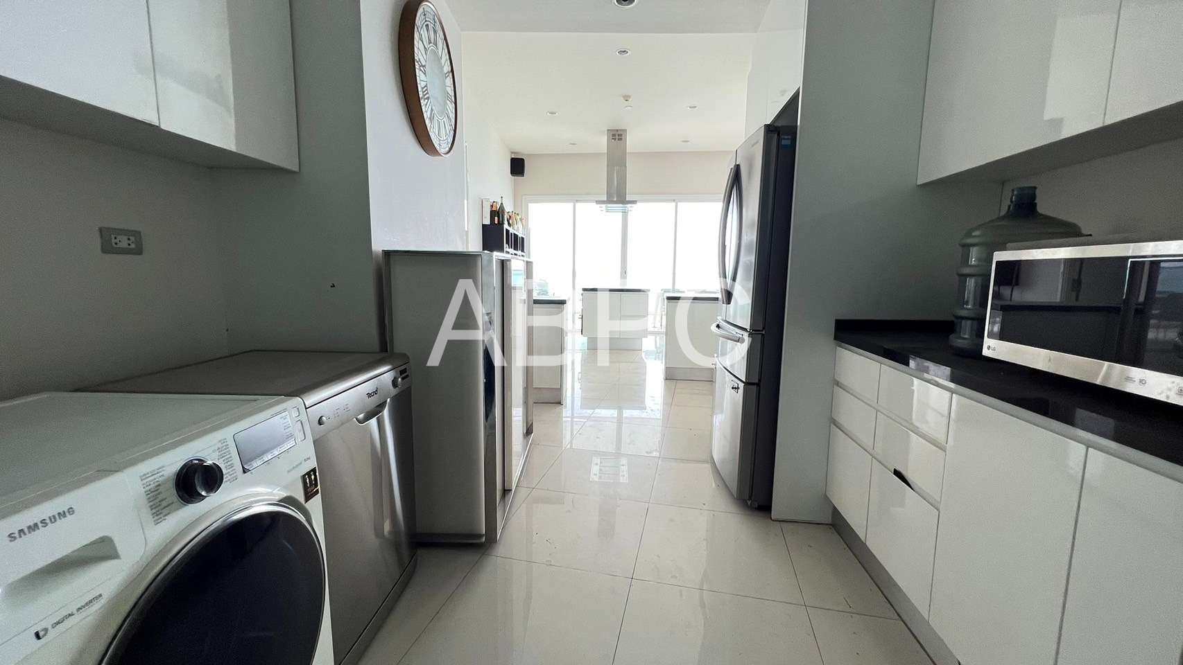 Penthouse 4 Bedrooms 4 Bathrooms in Na Jomtien photo 15