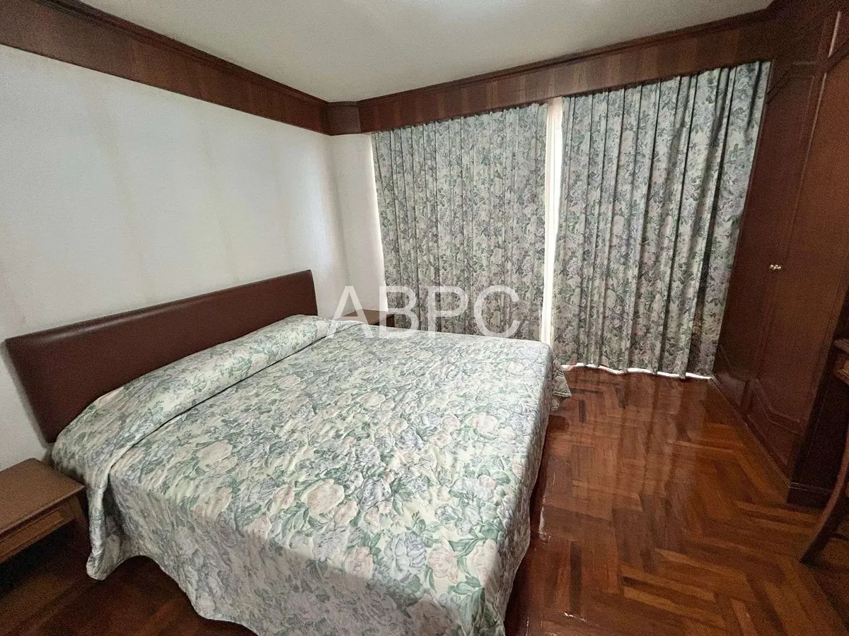 Beachfront condo For sale in Wongamat photo 13