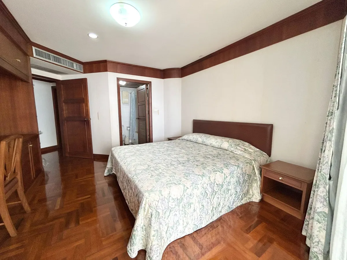 Beachfront condo For sale in Wongamat photo 24