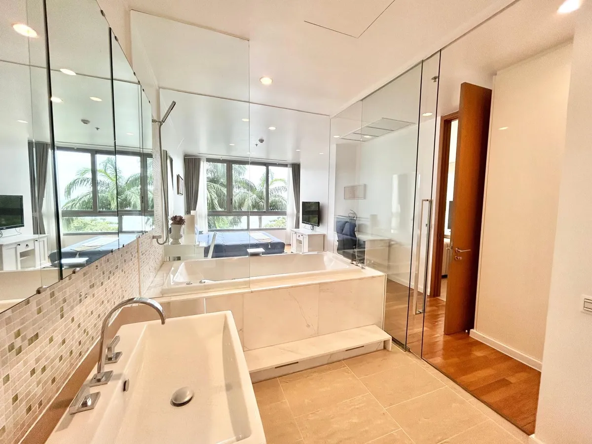 Beachfront 3 Bedroom Condominium For Rent in Wongamat photo 28
