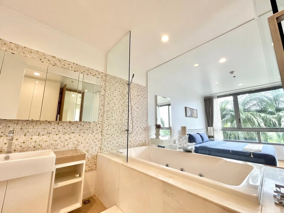 Beachfront 3 Bedroom Condominium For Rent in Wongamat photo 29