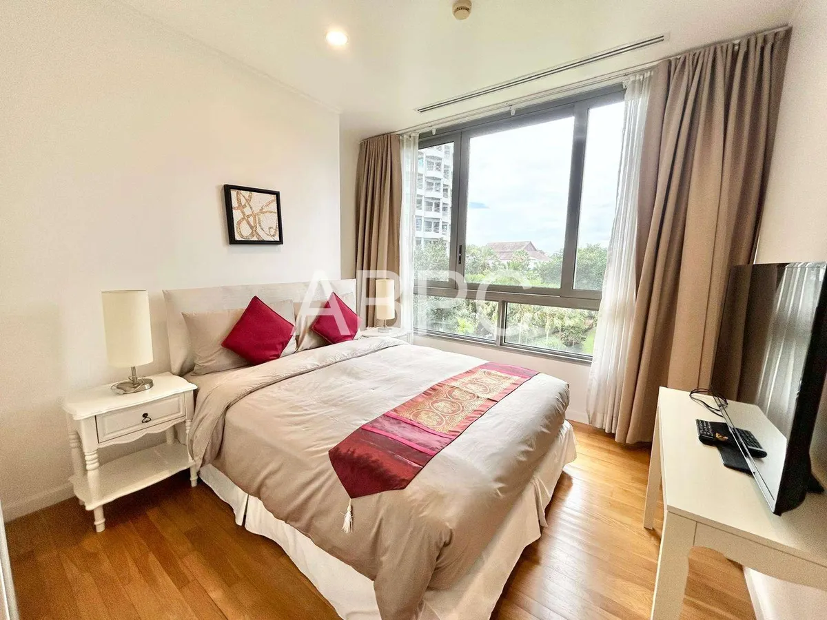 Beachfront 3 Bedroom Condominium For Rent in Wongamat photo 6
