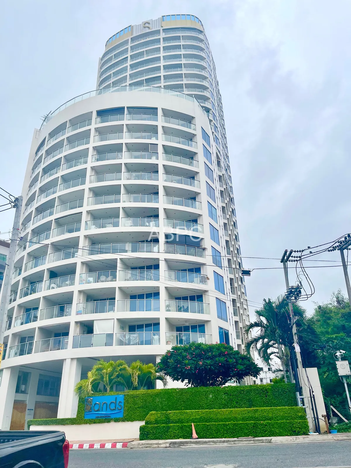 Sands condominium 1 Bedroom For Rent photo 2