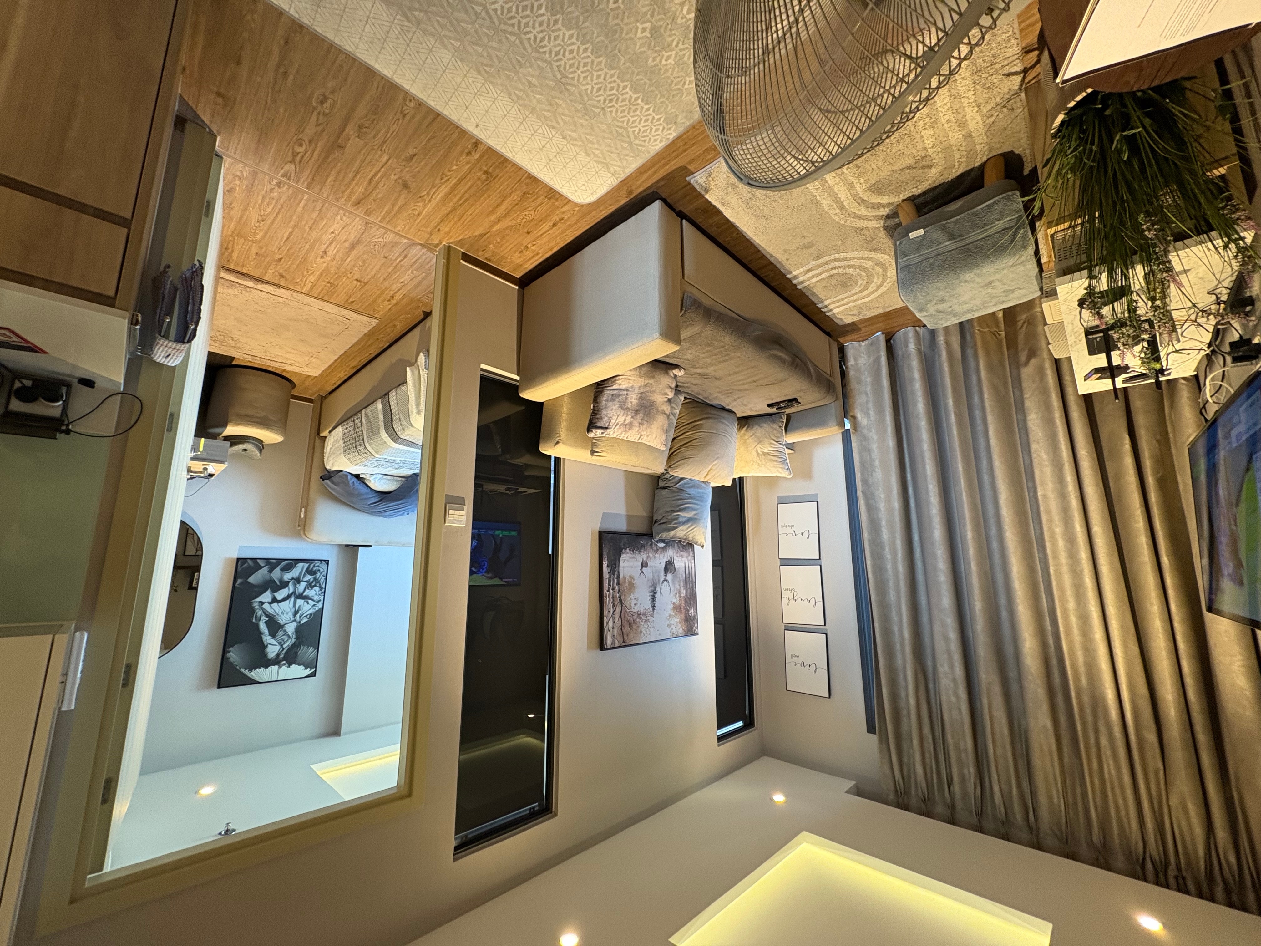 Once Pattaya 2 bed high floor photo 21