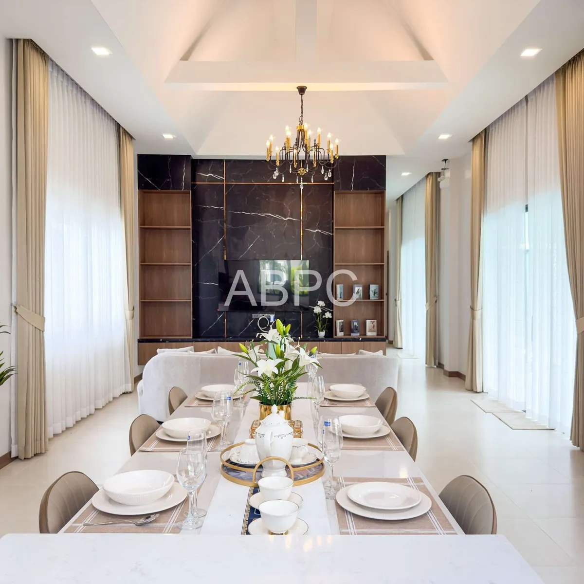 Luxury Pool Villa in Pattaya 3 Bedrooms 4 Bathrooms in East Pattaya photo 10