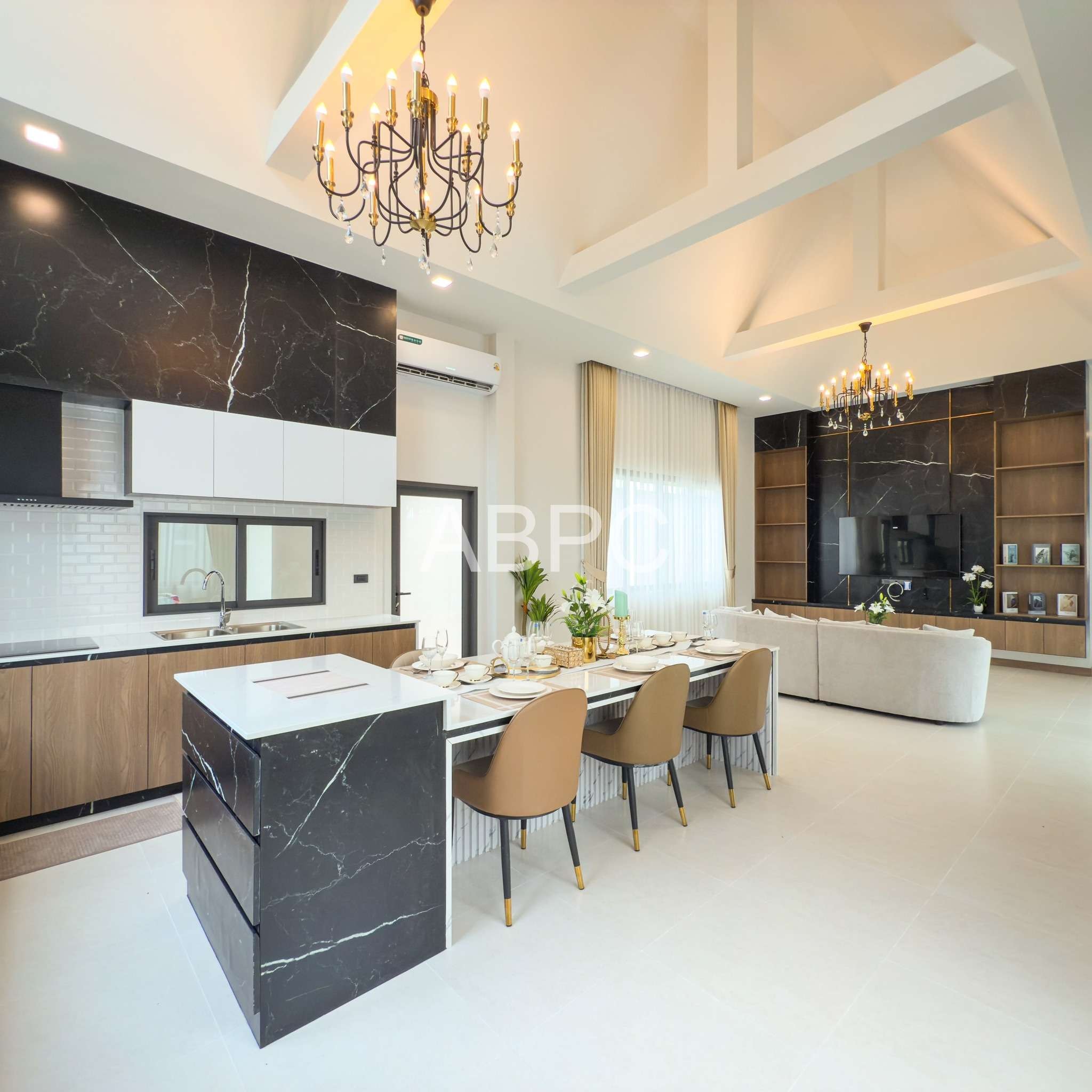 Luxury Pool Villa in Pattaya 3 Bedrooms 4 Bathrooms in East Pattaya photo 8