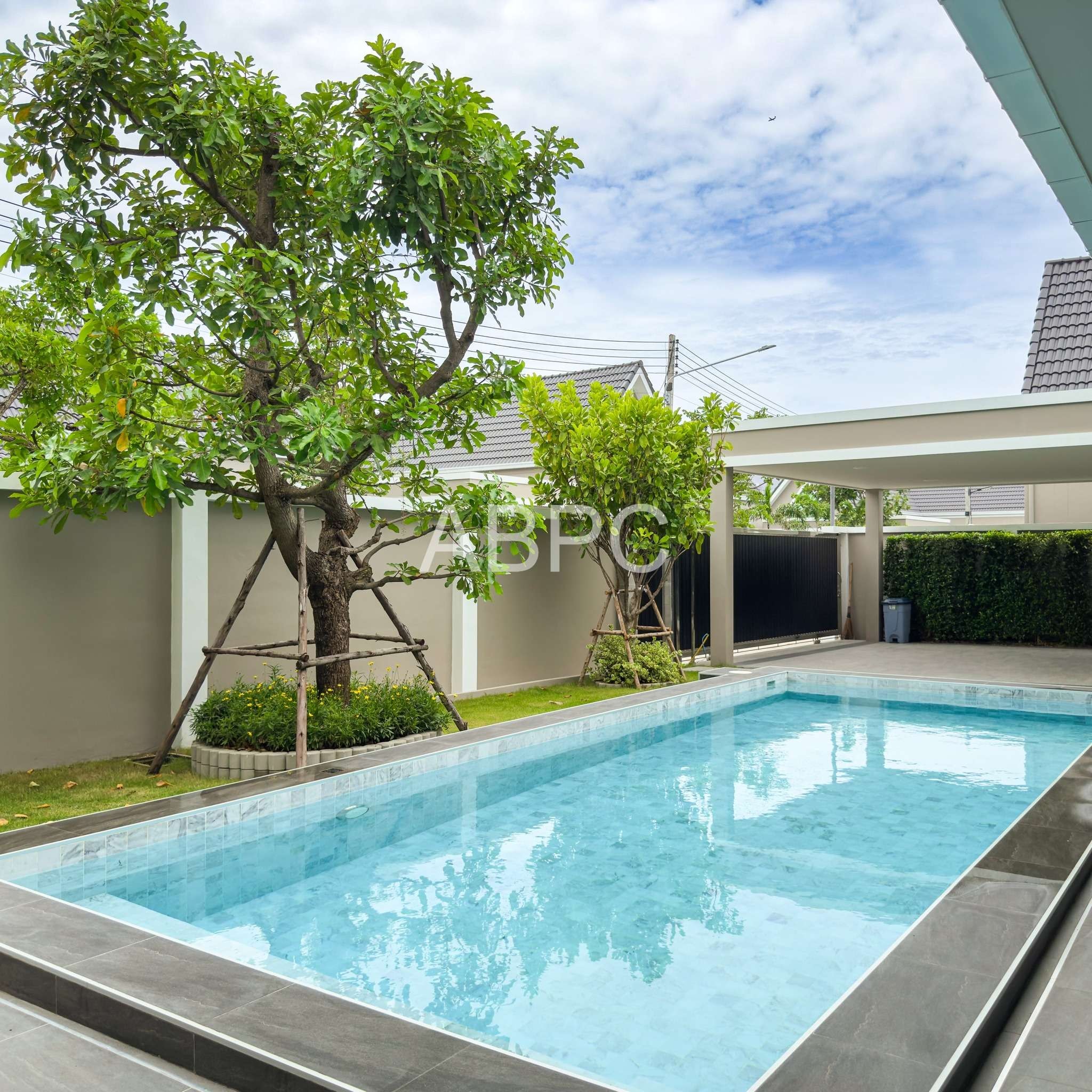 Luxury Pool Villa in Pattaya 3 Bedrooms 4 Bathrooms in East Pattaya photo 3