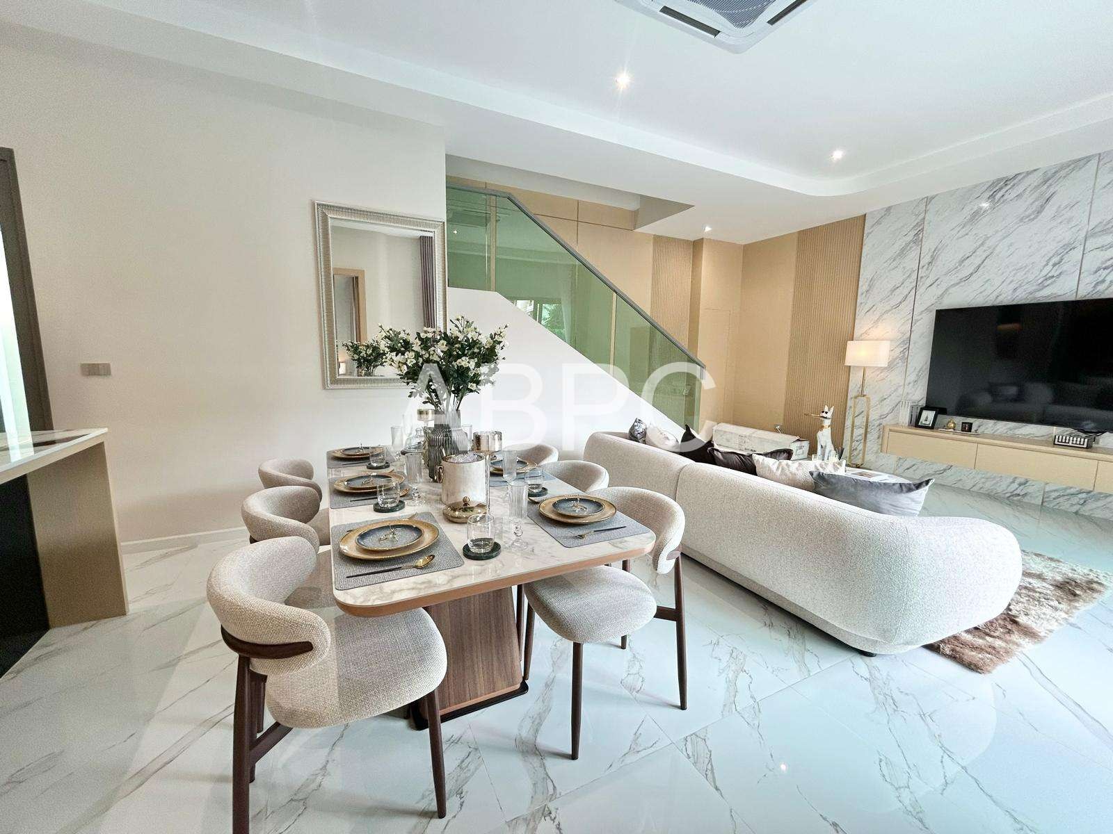 Pool Villa For Sale in Tappraya photo 3