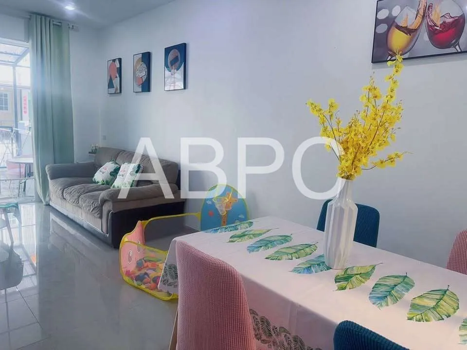 4 Bedrooms 3 Bathrooms in East Pattaya photo 3