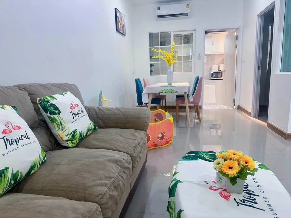 4 Bedrooms 3 Bathrooms in East Pattaya photo 21