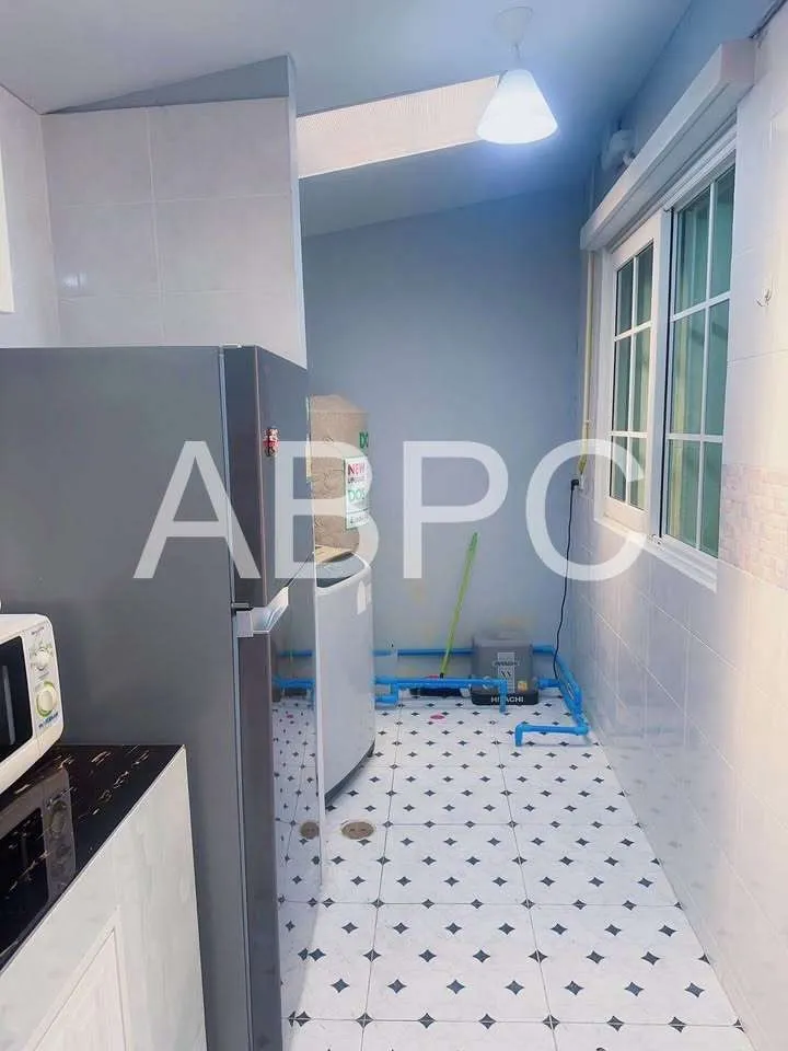4 Bedrooms 3 Bathrooms in East Pattaya photo 6