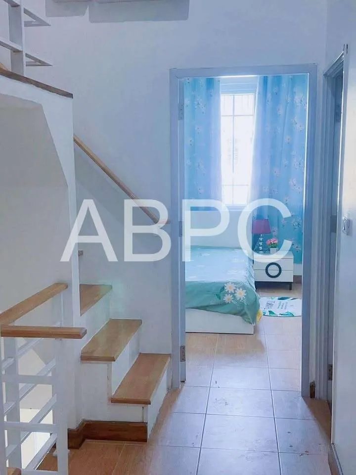 4 Bedrooms 3 Bathrooms in East Pattaya photo 8
