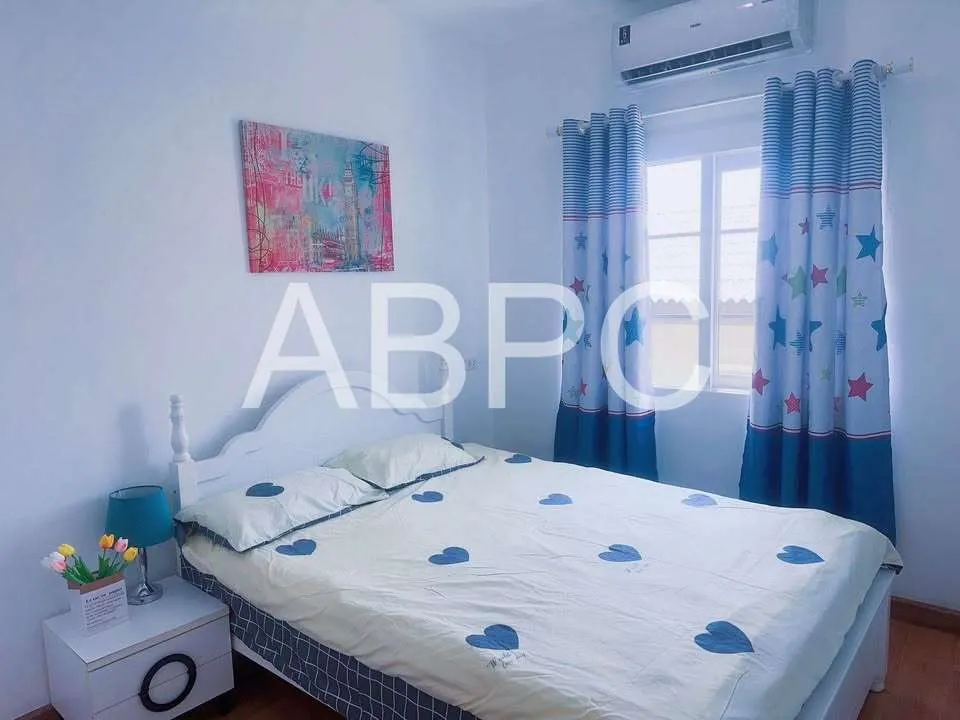 4 Bedrooms 3 Bathrooms in East Pattaya photo 9