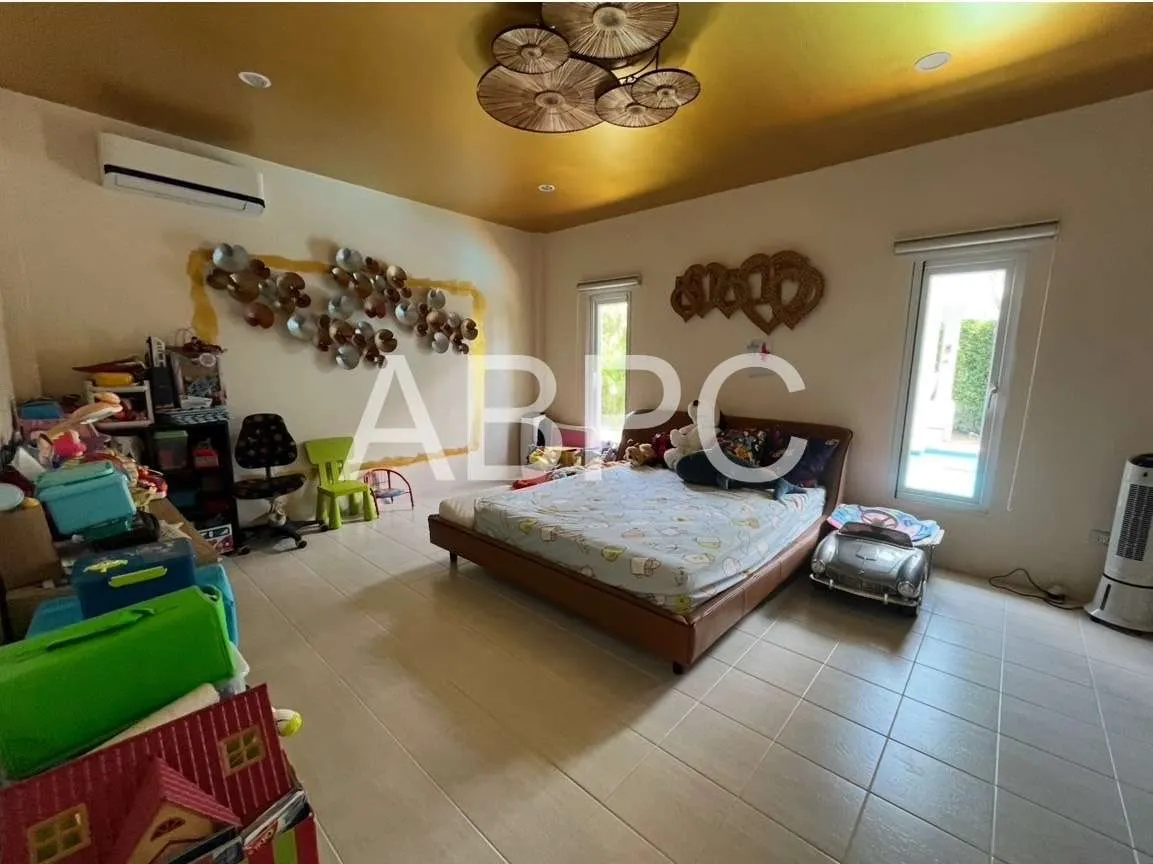 Three Bedroom Three Bathroom Pool Villa photo 9