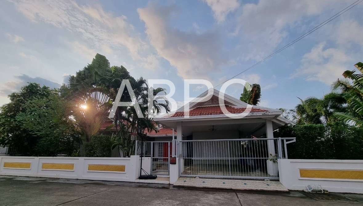 Three Bedroom Three Bathroom Pool Villa photo 10