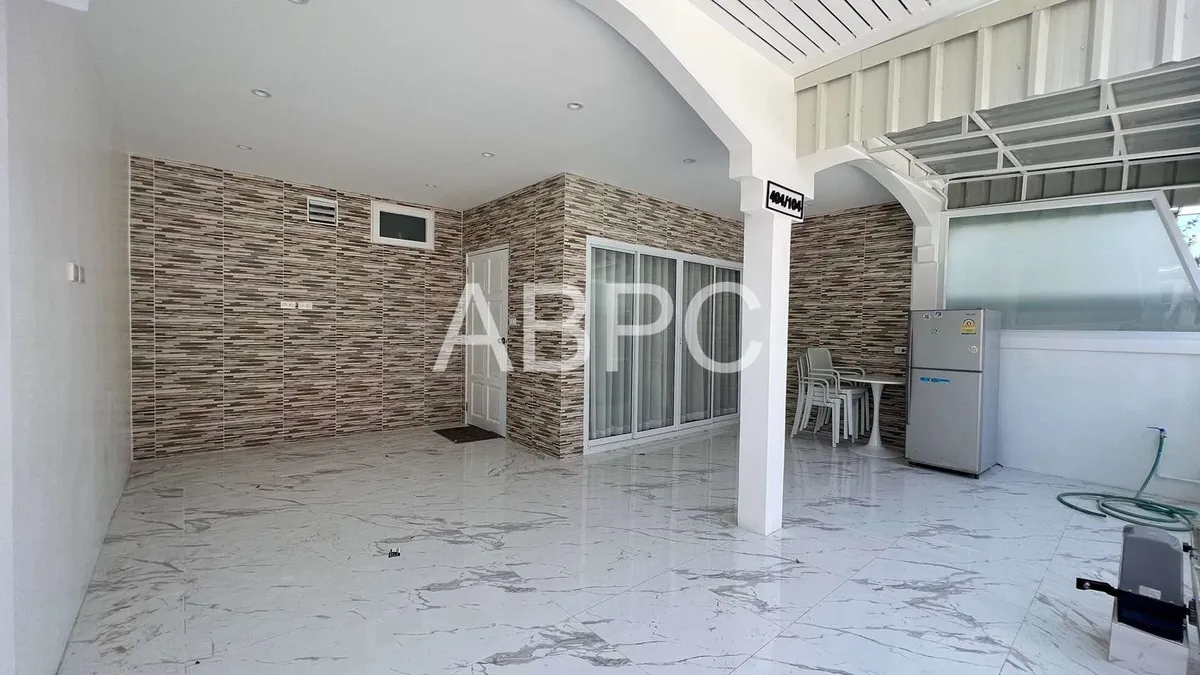 Brand new 3 bed city center photo 2