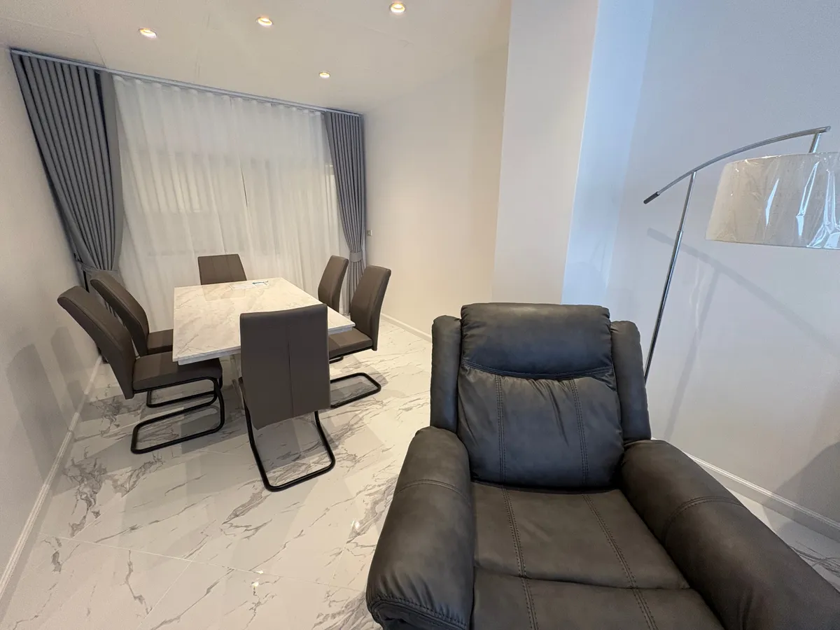 Brand new 3 bed city center photo 17